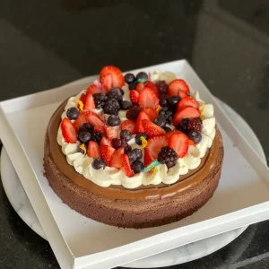 BROWNIE CON FRUTOS ROJOS