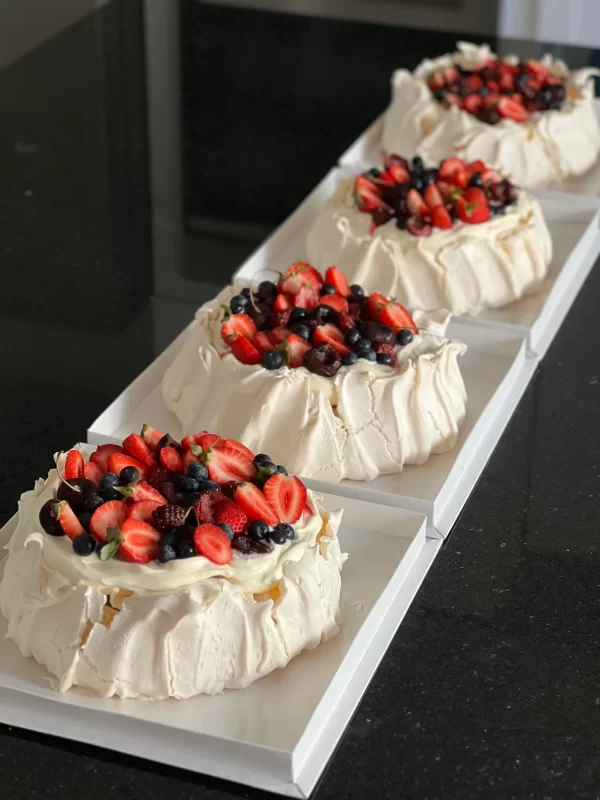 PAVLOVA CON FRUTOS ROJOS + ADICIONAL DDL - Imagen 2