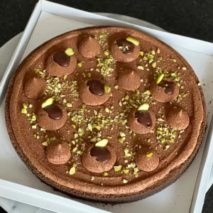 TARTA PISTACHO Y CARAMELO
